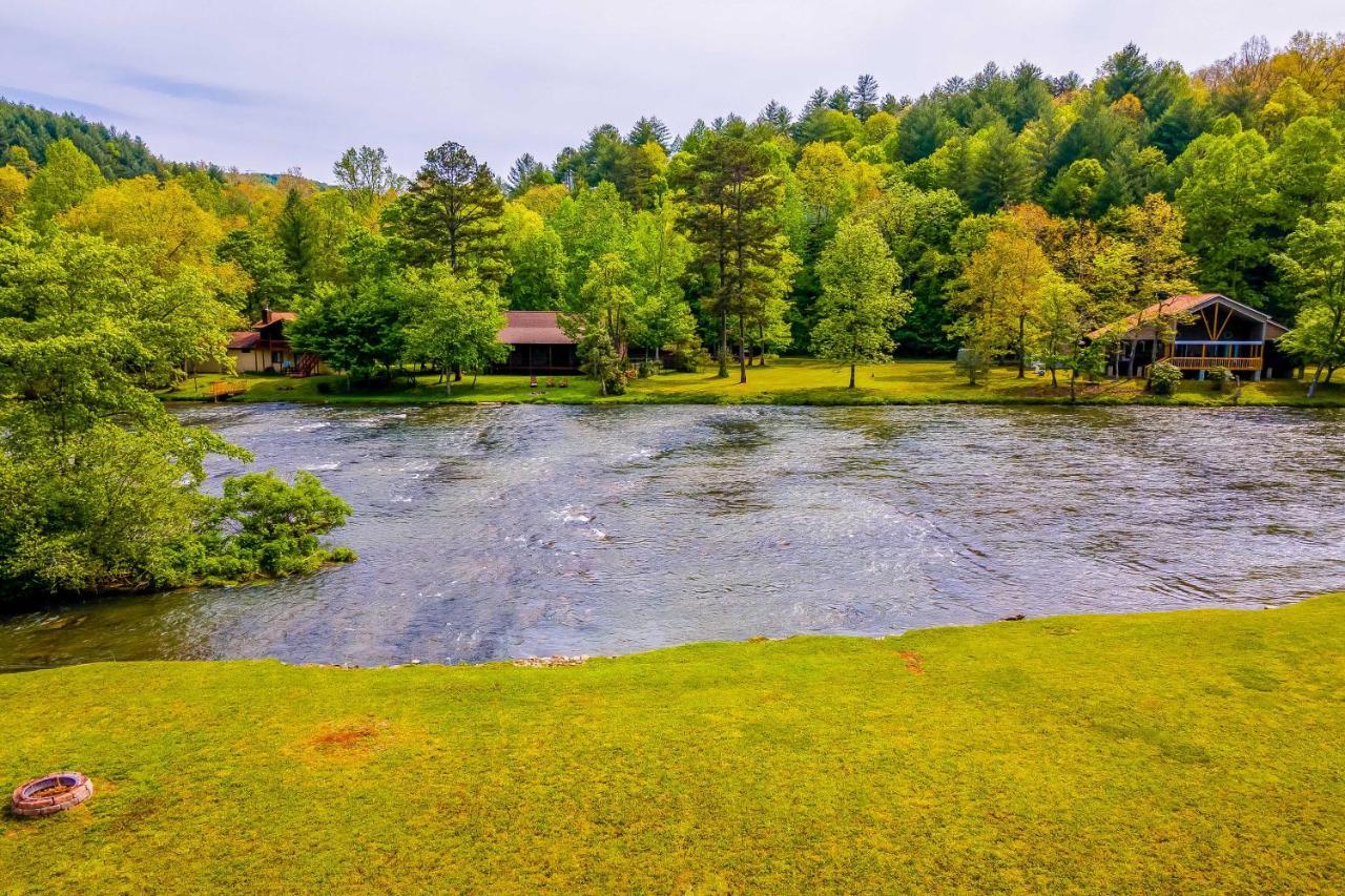 Cozy Riverfront Cabin With Fire Pit Fish And Explore! Villa เมอร์ฟี ภายนอก รูปภาพ